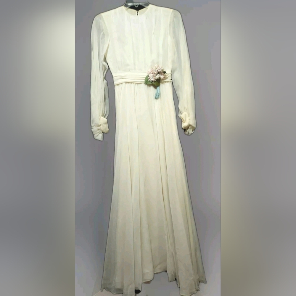 Vintage Roger Milot For Neiman Marcus Formal Cream White Chiffon Gown Size 6